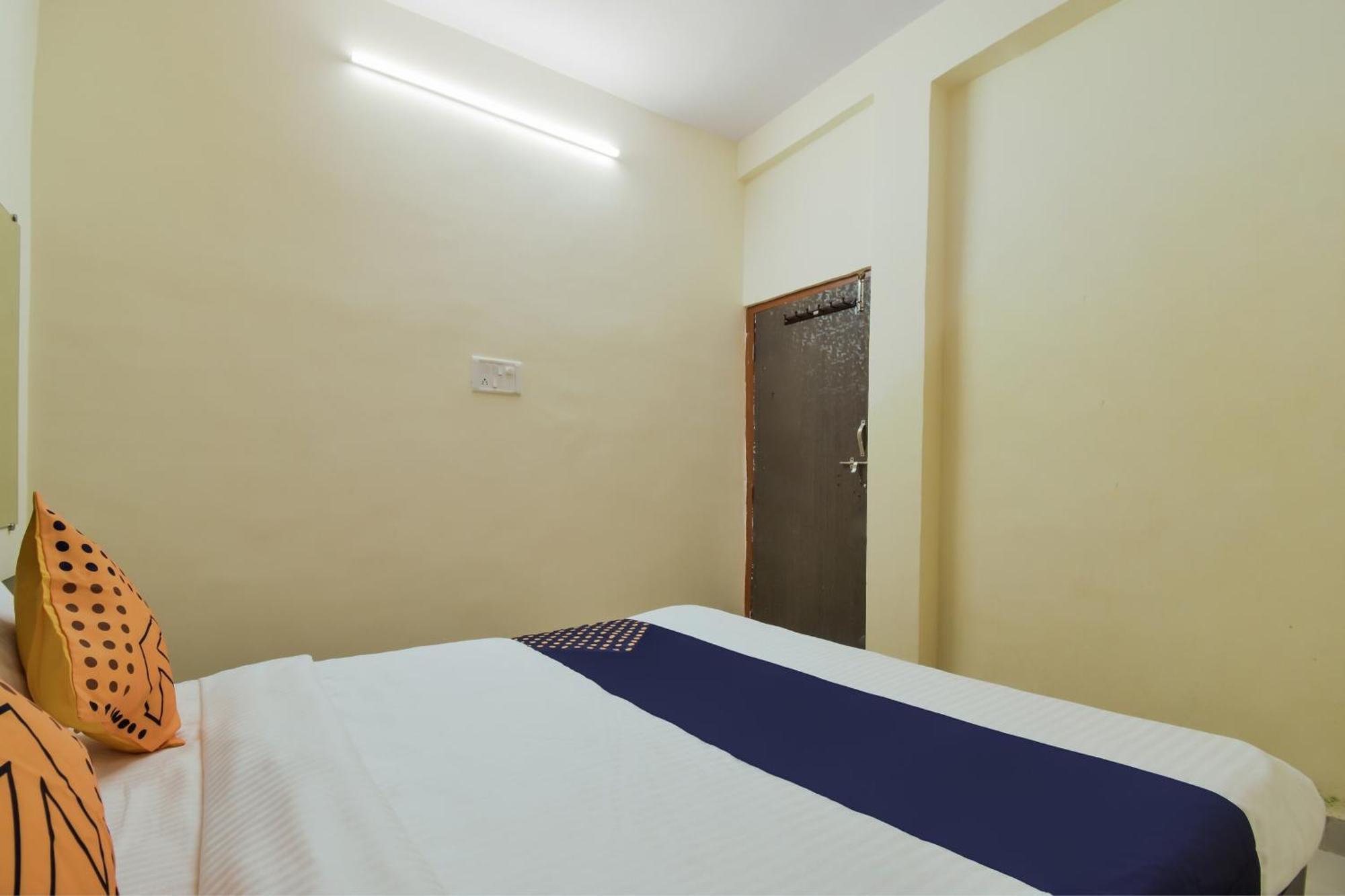 Spot On Carnival Resorts Rāipur Dış mekan fotoğraf