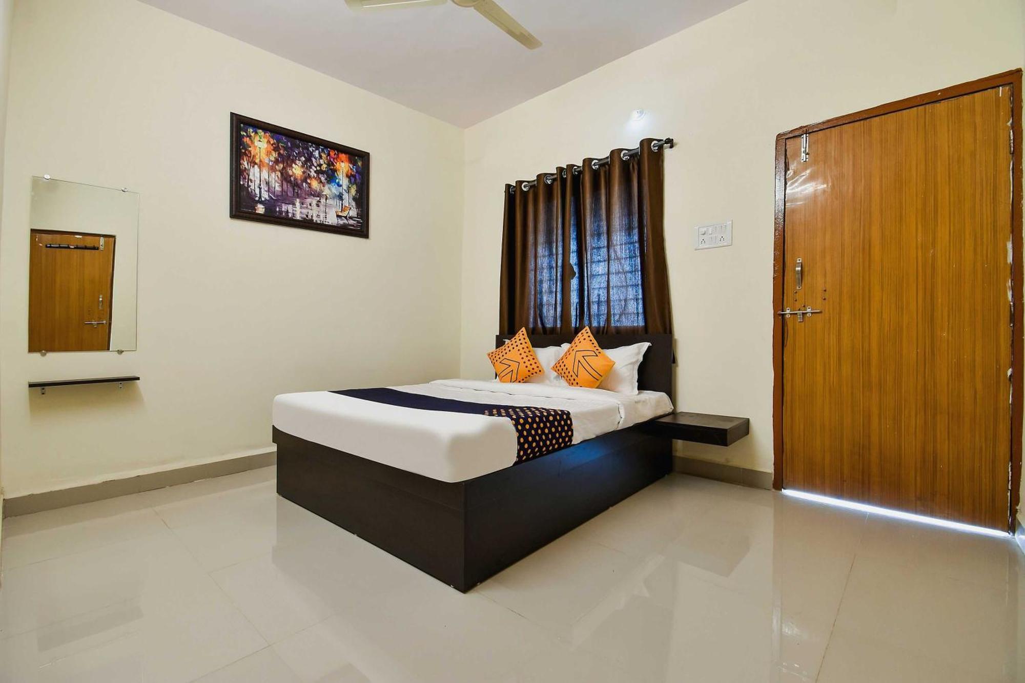 Spot On Carnival Resorts Rāipur Dış mekan fotoğraf