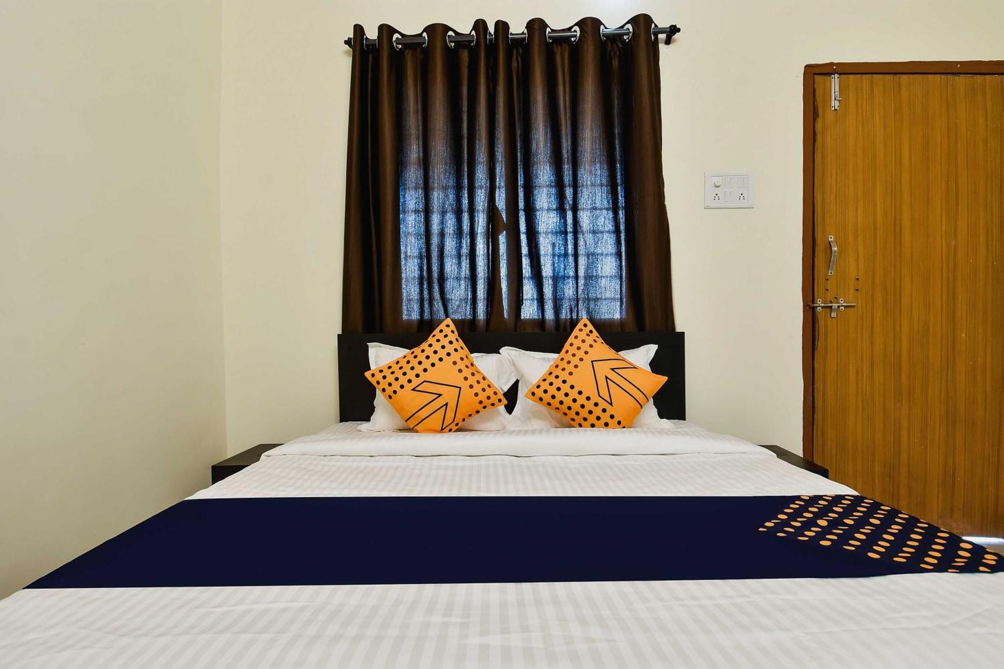 Spot On Carnival Resorts Rāipur Dış mekan fotoğraf